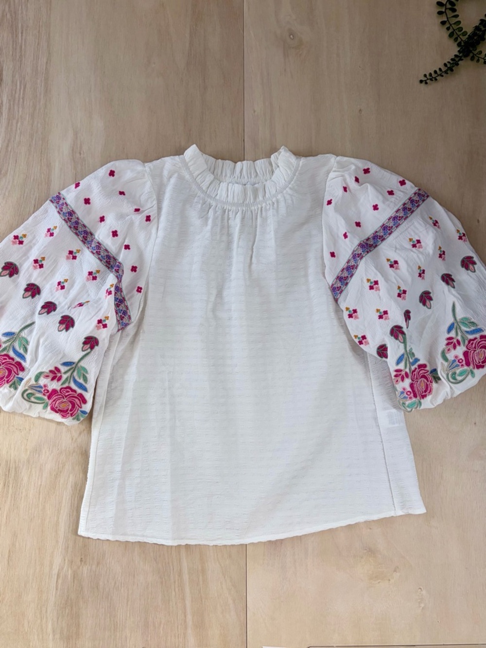 THML Boho White Peasant Top XS Pink Floral Embroidered Puff Sleeve - Picture 5 of 14